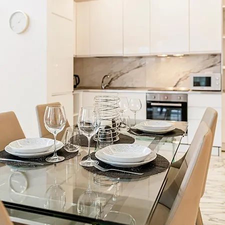 Casa Malupa Luxury Apartman *